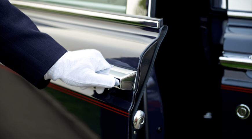STAY SAFE AND HEALTHY IN WINTERS WITH LIMOUSINE SERVICE